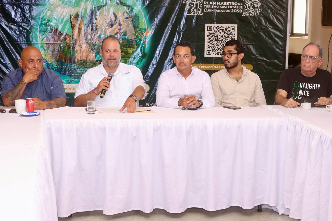 Encabezados por el secretario del Ayuntamiento y el de Turismo Sustentable del municipio, José Espinosa Payán y Raúl Guadarrama García, investigadores, académicos, prestadores de servicios y del sector hotelero analizan problemáticas de la actividad turística y plantean soluciones.