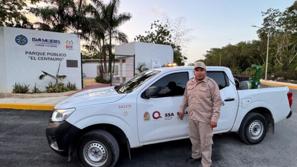Atenea Gómez Ricalde refuerza acciones de nebulización para proteger la salud de las familias de Isla Mujeres