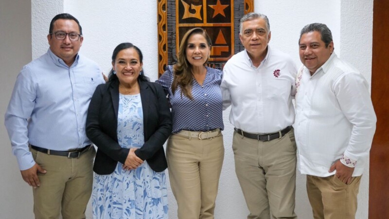 Anuncian Mara Lezama y Rolando López, director de la DGETI, creación y construcción del CBTIS 301 en Cancún
