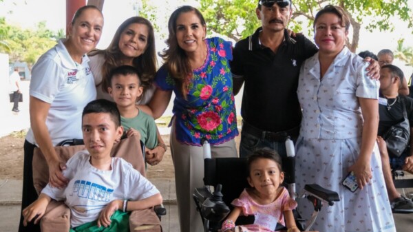 Para avanzar hacia un Quintana Roo más justo e incluyente, Mara Lezama entrega en Cancún sillas de ruedas y transforma vidas