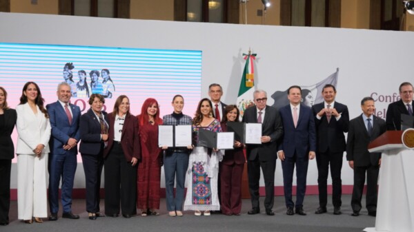 Firma Quintana Roo, el Polo de Desarrollo Económico para el Bienestar; más empleo, inversión y una economía justa para Chetumal