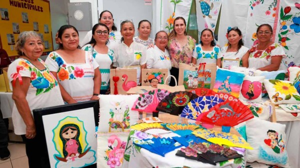 Gobierno de Isla Mujeres promueve el emprendimiento femenino a través de cursos municipales