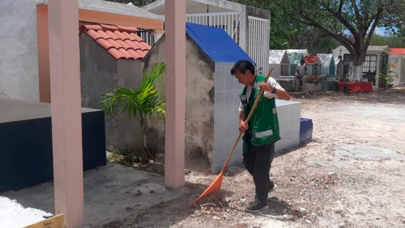 Establecen nuevos horarios para panteones de Leona Vicario