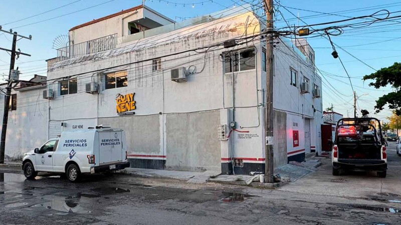 Catean botanero en la Colonia Lombardo Toledano de Cancún