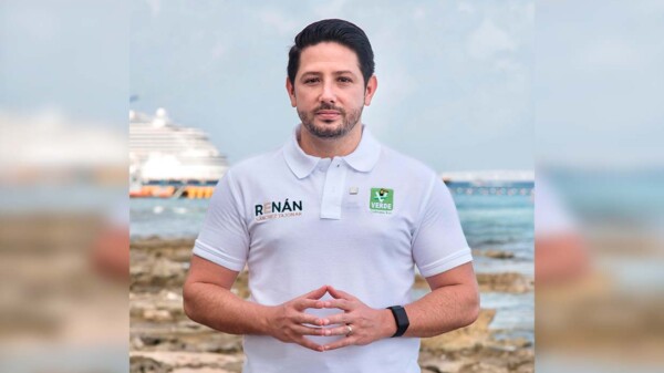 Renán Sánchez Tajonar se pronuncia contra el cuarto muelle de Cozumel: “Es una decisión que no escucha a la gente ni respeta el medio ambiente”