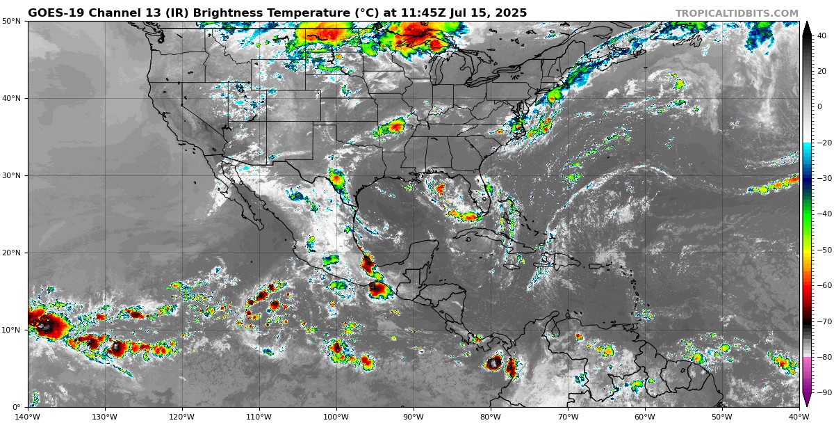 Pronóstico del clima en Quintana Roo para hoy martes 15 de julio 2025; cielo medio nublado con lluvias puntuales fuertes en el estado y Yucatán.