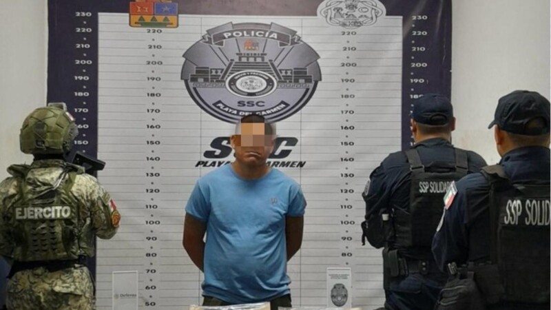 Detienen a sujeto con drogas y armas de alto poder en Playa del Carmen