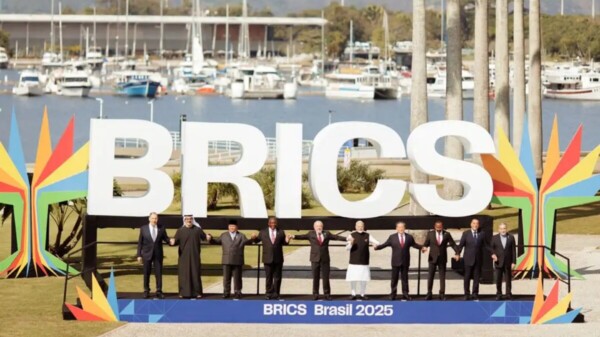 Condena la BRICS aranceles y acometida de Trump a Irán