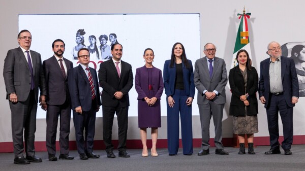 Se suman farmacéuticas nacionales al Plan México: Sheinbaum
