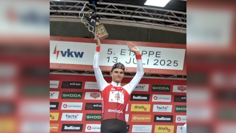 El ciclista mexicano Issac del Toro se corona en la Vuelta de Austria