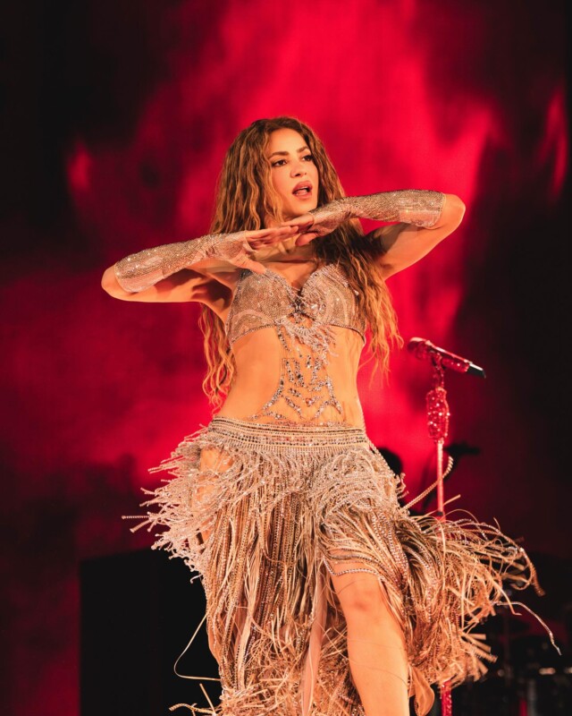 Multan a clínica en Lima por filtrar información médica de Shakira