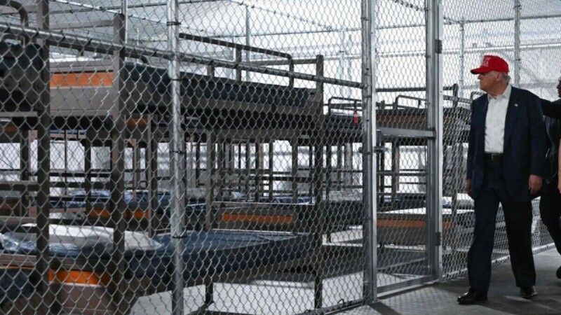 Recorre Trump orgulloso su “Alcatraz de los caimanes”