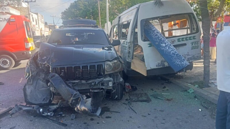 Aparatosa triple colisión deja 8 lesionados en la Ruta 5 con Lombardo Toledano (VIDEO)