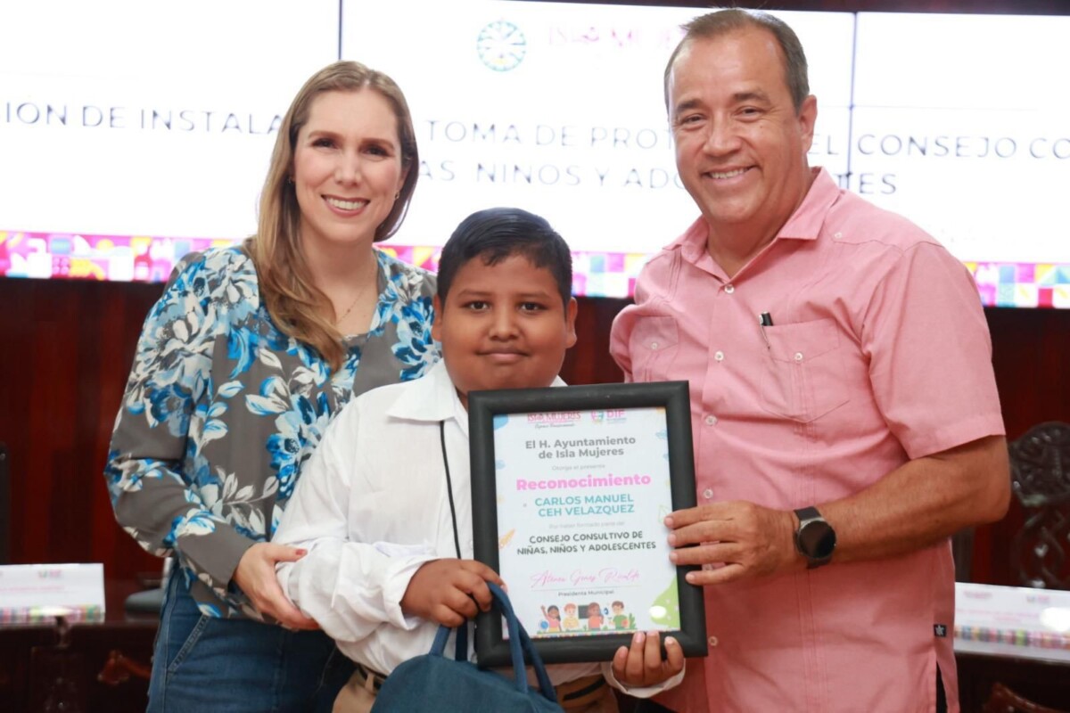 Atenea Gómez reiteró que a través de este espacio se fomenta el derecho a la participación para expresar sus ideas, puntos de vista y propuestas para mejorar su entorno.