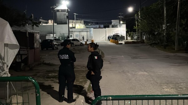 Pide ayuda en el Cereso de Cancún tras recibir balazo en la cara