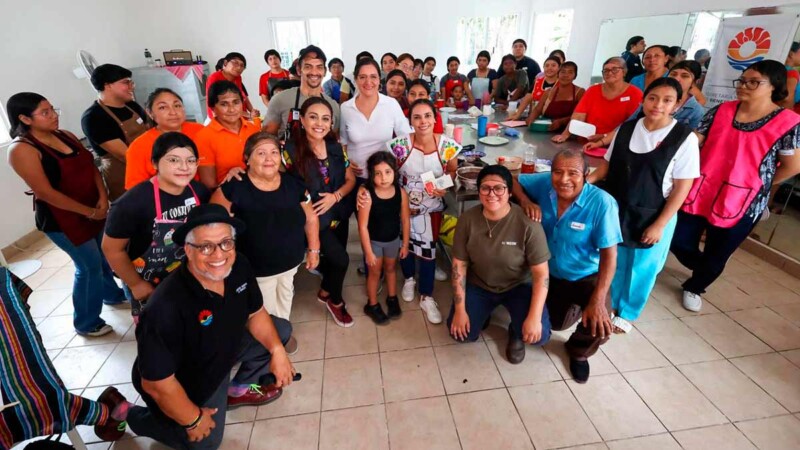 Promueve Ana Paty Peralta la cultura de paz en la niñez y juventud de Cancún