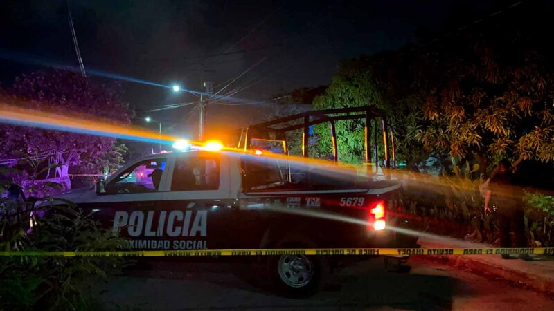 Atacan a balazos a dos personas en domicilio de Cancún