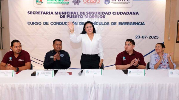 Concluyen 27 operadores de Puerto Morelos curso de capacitación en conducción de vehículos de emergencia