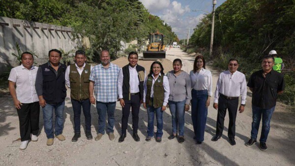 Cumple Blanca merari y pone en marcha pavimentación en la calle Mario Villanueva Madrid