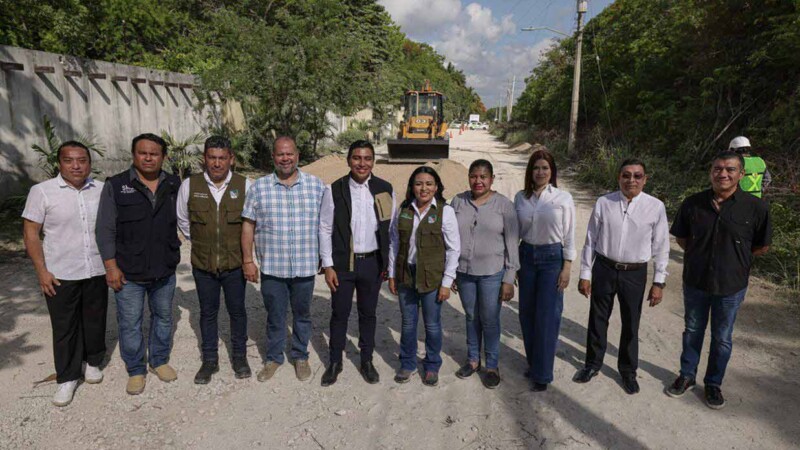 Cumple Blanca merari y pone en marcha pavimentación en la calle Mario Villanueva Madrid