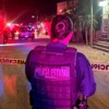 Ejecutan a dos y hieren a un tercero en colonia de Cancún