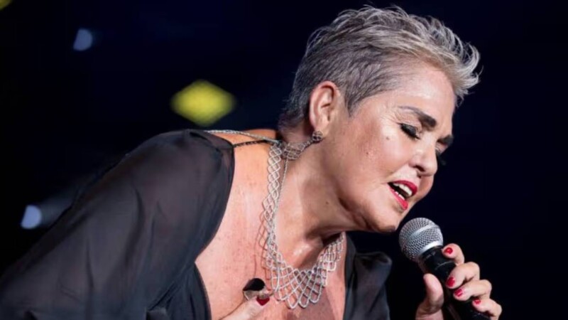 Lupita D’Alessio anuncia su retiro definitivo de los escenarios