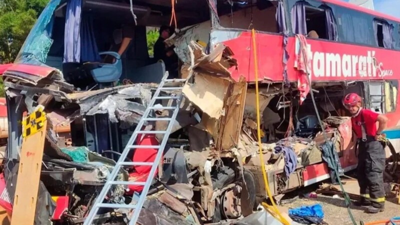 Trágico accidente en Brasil deja 11 muertos y 46 heridos