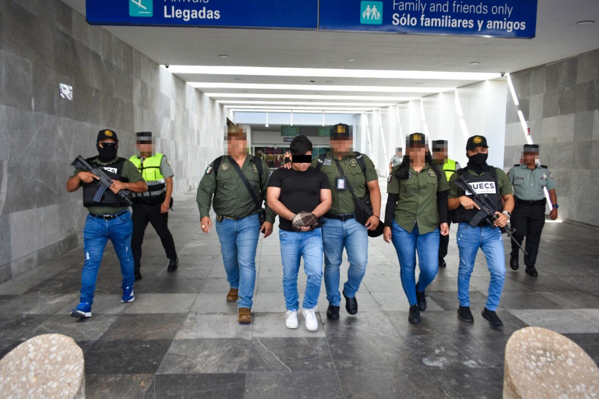 Capturan a sujeto por el delito de secuestro agravado en Cancún; Eloy “N” fue ubicado y detenido en el estado de Nuevo León y traído a Quintana Roo.