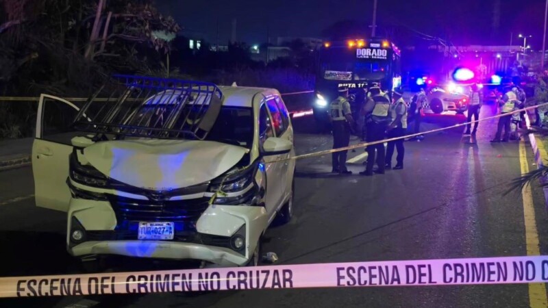 Accidente múltiple en la carretera Veracruz-Xalapa deja 2 muertos y 20 lesionados