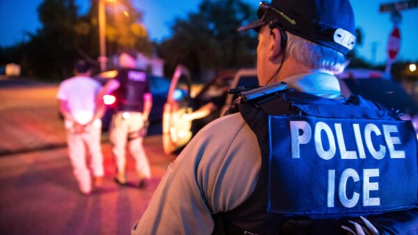 Deporta EU a bomberos mexicanos, combatían incendio en Washington