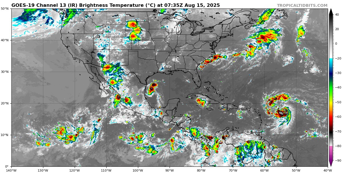 Pronóstico del clima en Quintana Roo para hoy viernes 15 de agosto 2025; posibilidad de lluvias aisladas matutinas en el este de la entidad.