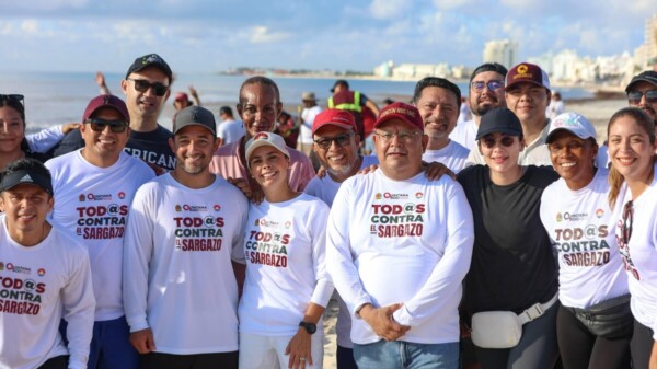 Ana Paty Peralta enfrenta el sargazo con fuerza, estrategia y amor por Cancún