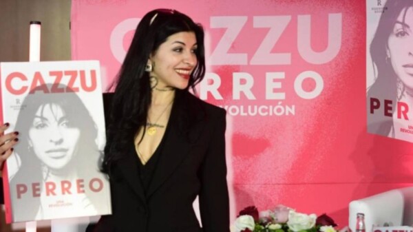 Cazzu presenta en México su libro “Perreo una revolución” y llama a hablar a pesar del miedo