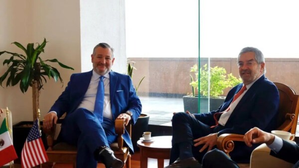 Ted Cruz sugiere a México que siga el ejemplo de El Salvador