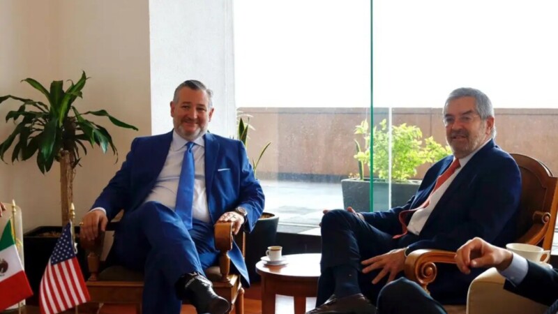 Ted Cruz sugiere a México que siga el ejemplo de El Salvador
