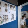 Casquete corto, sí; ‘mohawk’, no: decreta Bukele en escuelas