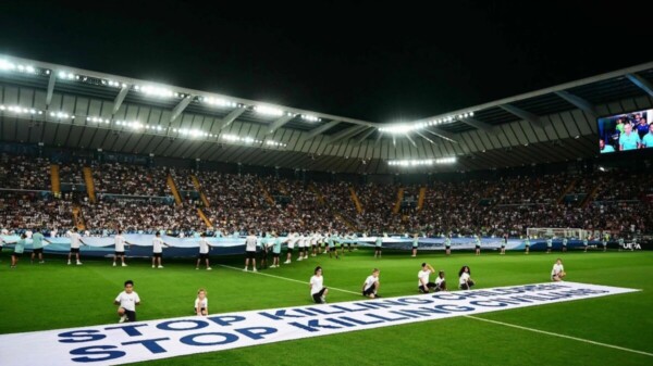 “Dejen de matar niños; dejen de matar civiles”