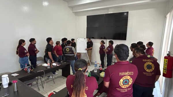 Protección Civil de BJ capacita a paramédicos en búsqueda y rescate