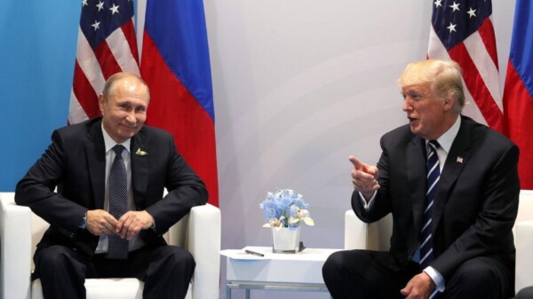 Anuncian reunión entre Putin y Trump en Alaska