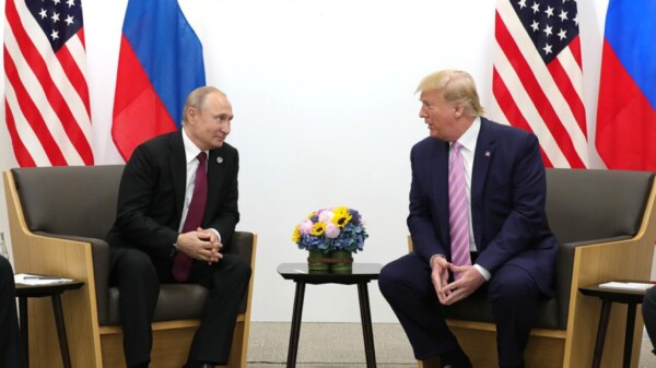 “¡Apuestas altas!”, publica Trump antes de la reunión con Putin