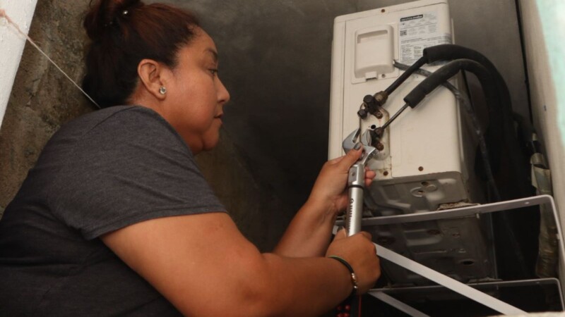 Gobierno Municipal continúa impulsando la capacitación de las mujeres en oficios no tradicionales