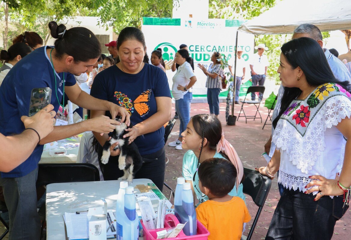 La presidenta municipal dijo que con este programa se llega, incluso, a las comunidades más alejadas del municipio, a fin de cumplir el compromiso de ofrecer igualdad de oportunidades para el desarrollo personal, familiar y social.
