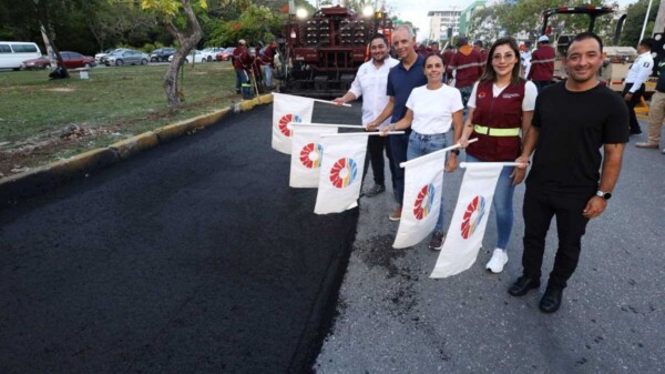 Inicia Ana Paty Peralta transformación de la avenida Kabah