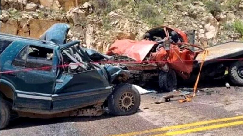 Siniestro carretero en la sierra Tarahumara deja al menos siete muertos 