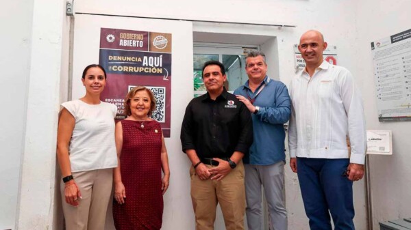 Refuerza Ana Paty Peralta campaña "Cero Corrupción" con códigos QR para denuncias ciudadanas