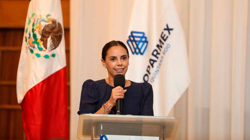 Respalda Ana Paty Peralta al sector empresarial en toma de compromiso del Consejo Directivo de Coparmex Quintana Roo 2025-2027