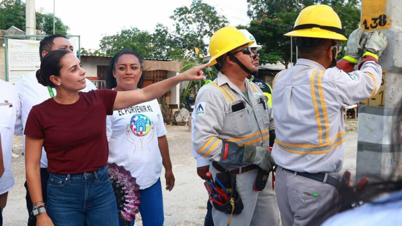 Electrificación en El Porvenir 2 es una realidad con el apoyo de Ana Paty Peralta