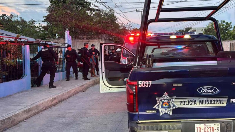 Lesionan a balazos a tres personas en domicilio de la SM 234 de Cancún