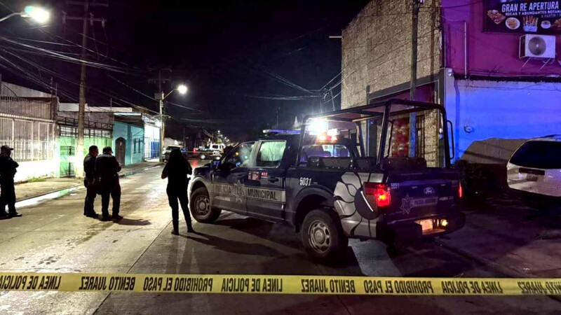 Atacan a balazos a bar en céntrica avenida de Cancún