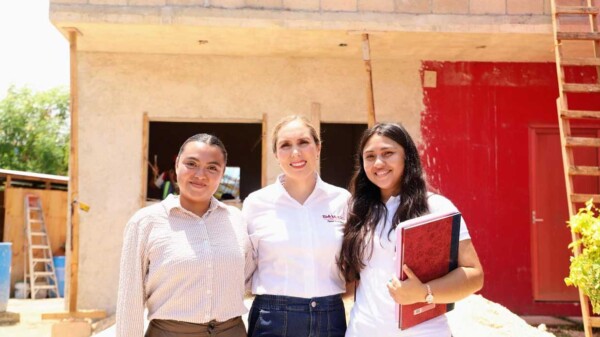 Atenea Gómez Ricalde supervisa avances del nuevo Centro de Control y Prevención contra la Diabetes en Isla Mujeres